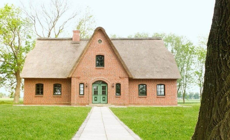 цегляний фасад будинку