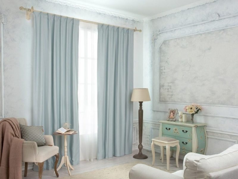 светлые портьеры