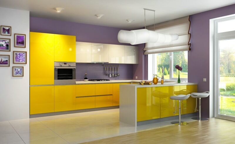 желтая кухонная мебель