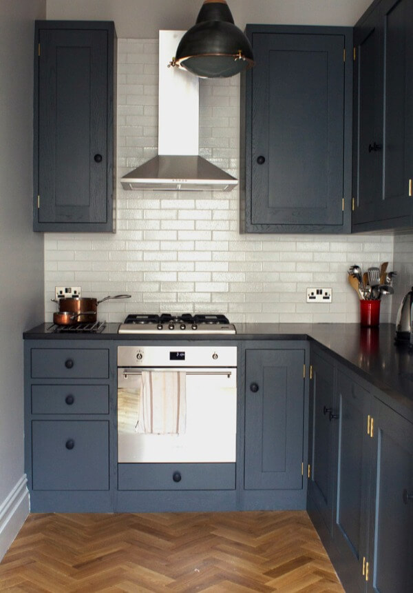 кухня 6 кв. метров черного цвета