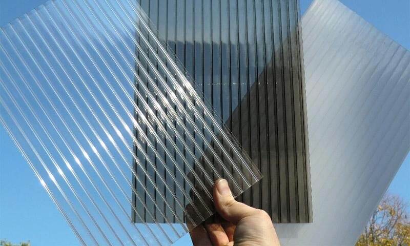 полікарбонат для теплиці порівняння