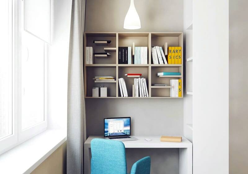 робоче місце в спальні