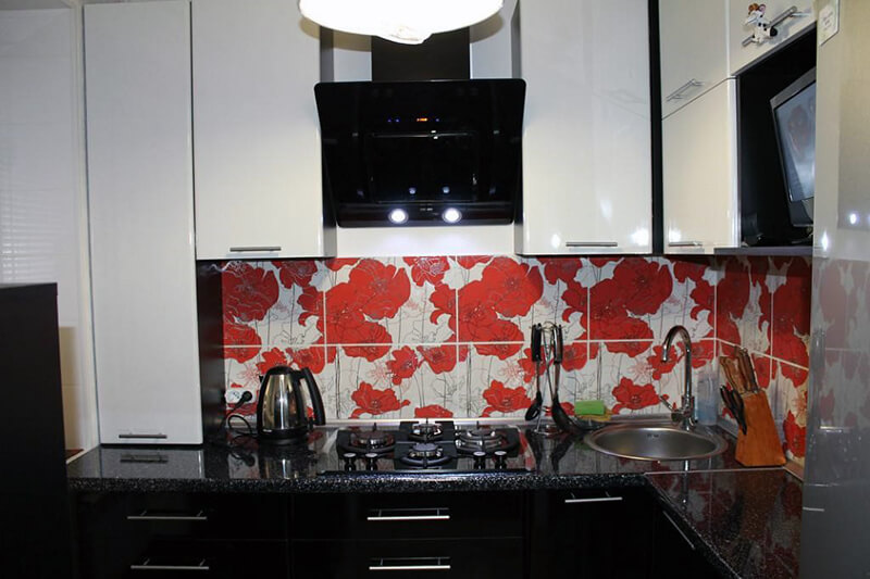 Фартух для кухні в чорно-білих тонах