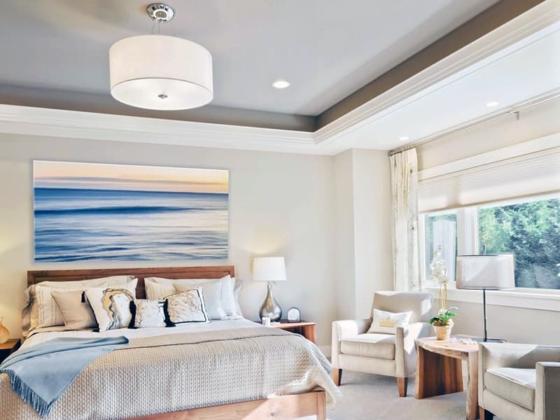 Картина на акцентной стене в спальне