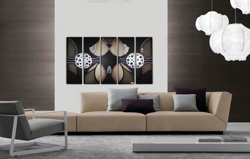 Сучасний інтер'єр з постером на картині