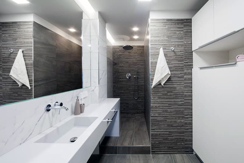 Інтер'єр минималистичной ванної кімнати