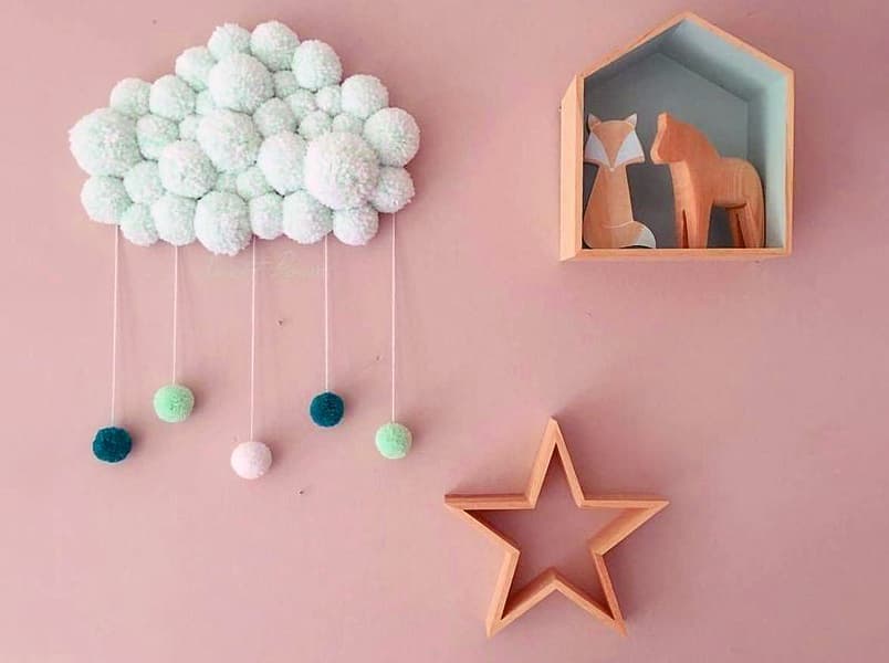 Вироби ручної роботи в декорі кімнати