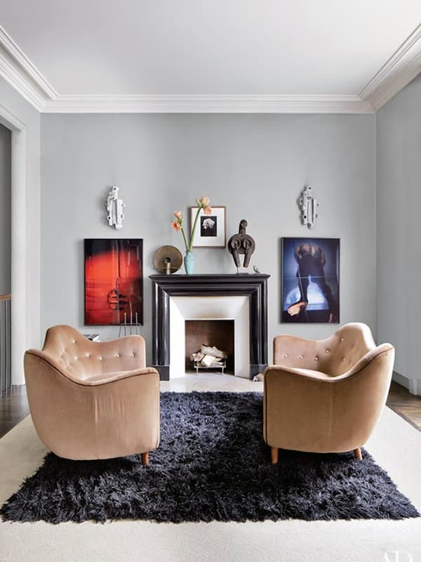 Комфорт і затишок в кімнаті з килимом