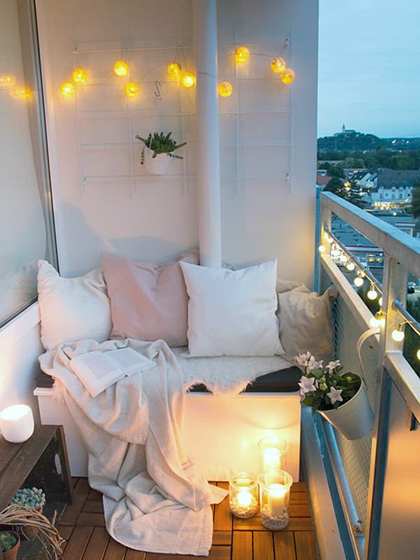 Дизайн зони відпочинку на відкритій лоджії