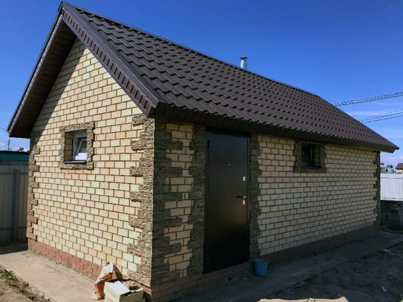 Как построить баню из кирпича