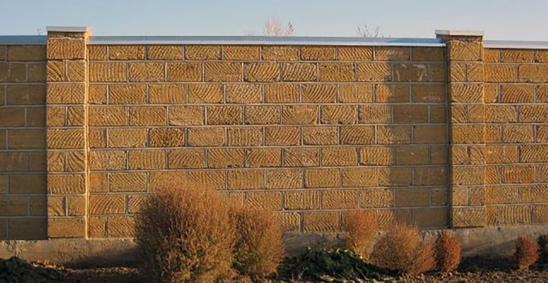 Приклад паркану з вапняку