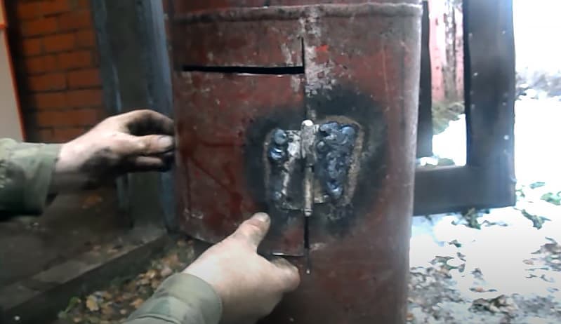 Приварювання петель для навісноі двері буржуйки