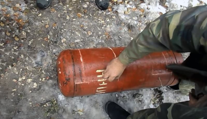 Розмітка дверцят на балоні для буржуйки