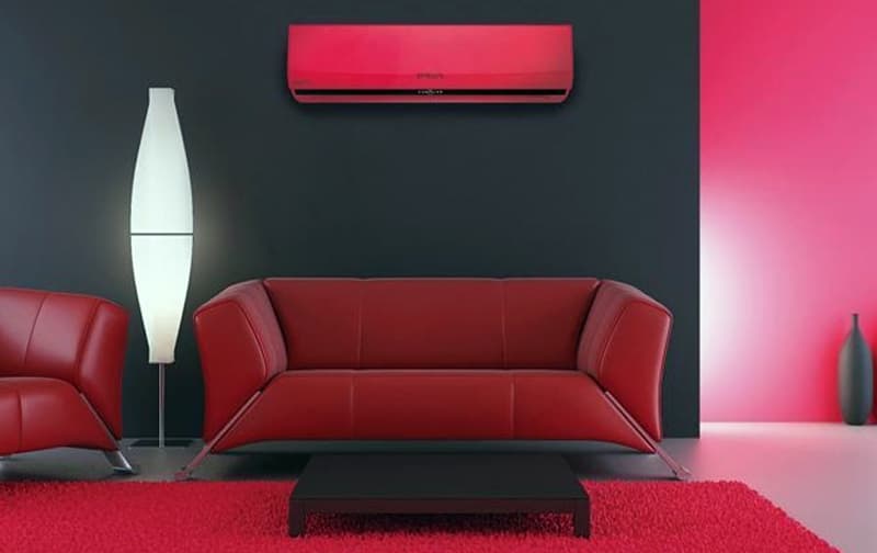 Акцентный кондиционер в комнате