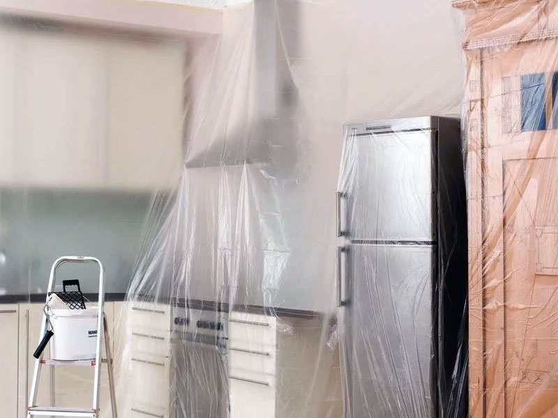 Защита мебели и техники во время ремонта