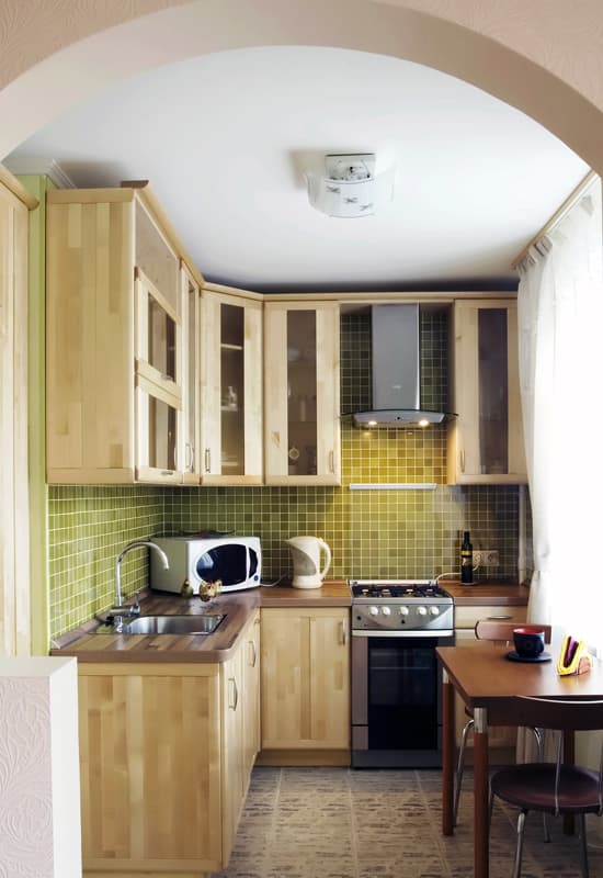 Як зробити кутову кухню в маленькому приміщенні