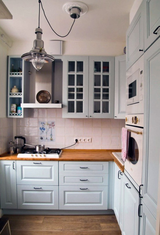 Покраска потолка на кухне