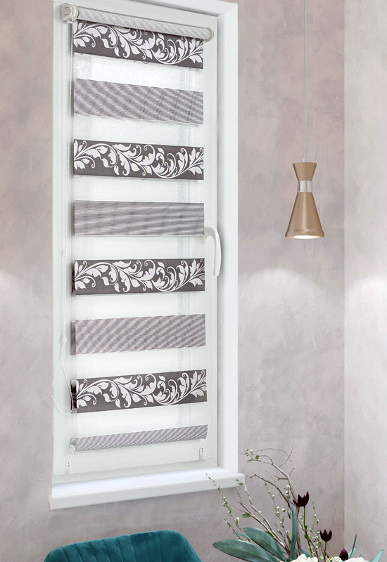 Приклад прикраси вікна рулонними шторами