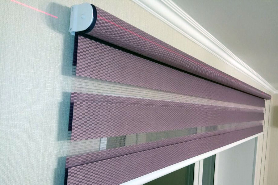 Рулонні жалюзі в дизайні кімнати