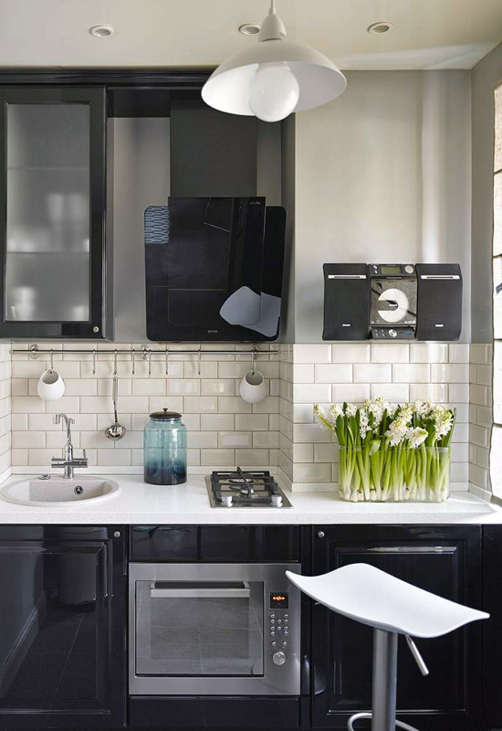 Варильна панель на кухні в хрущовці