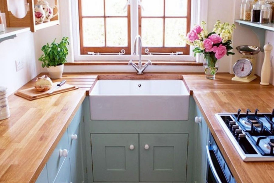 Рабочее пространство в виде буквы П на кухне