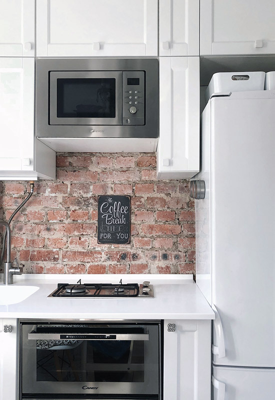 Розташування мікрохвильової печі на маленькій кухні