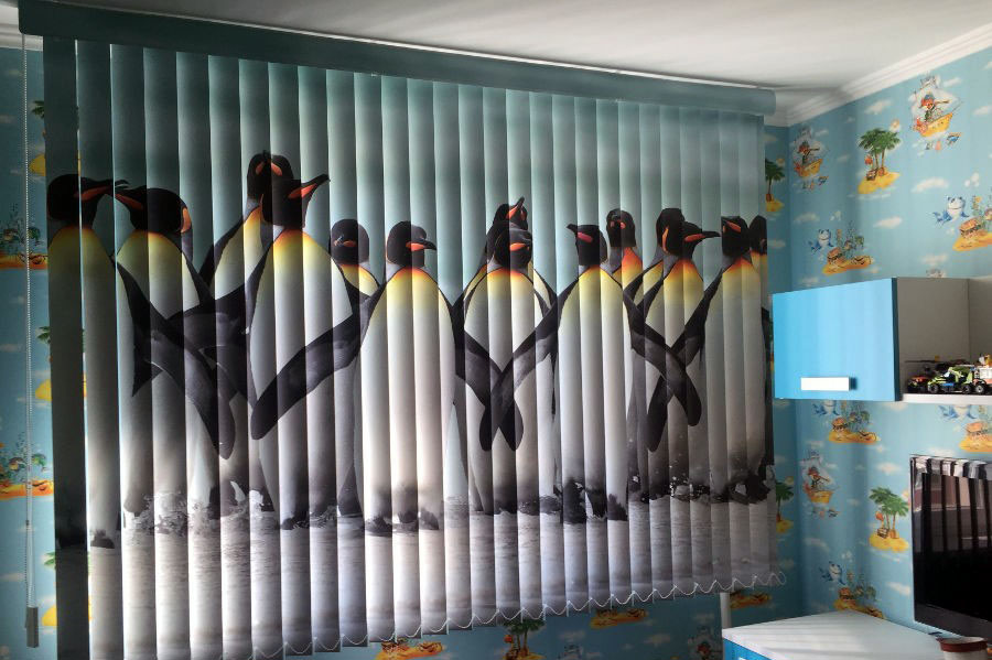 Выбор красивых жалюзи для детской комнаты