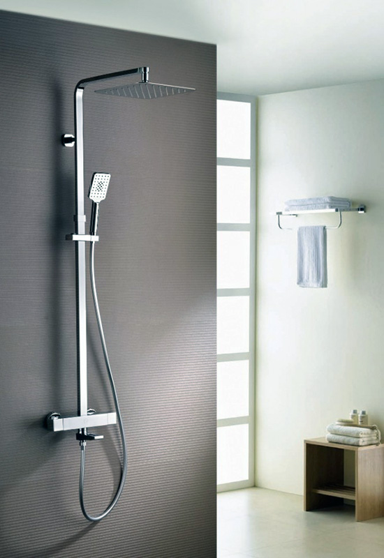 Стильная современная душевая система открытого типа