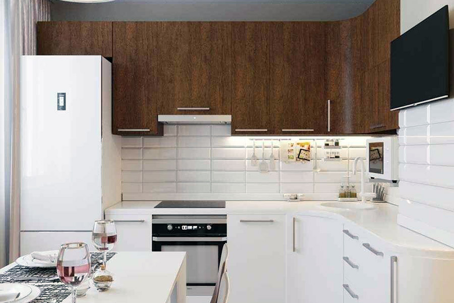 Світла стільниця для кухні маленьких розмірів