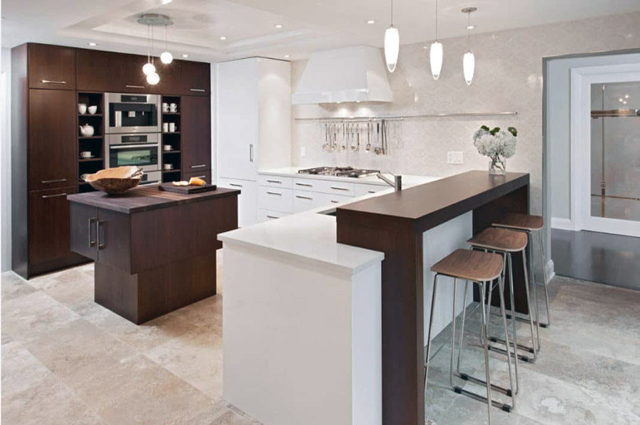 Барная стойка с верхним и нижним ярусом