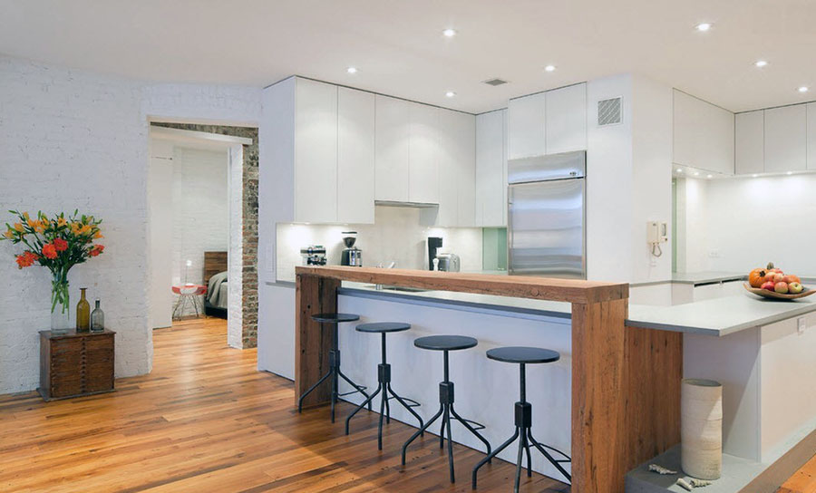 Двухъярусная барная стойка в доме