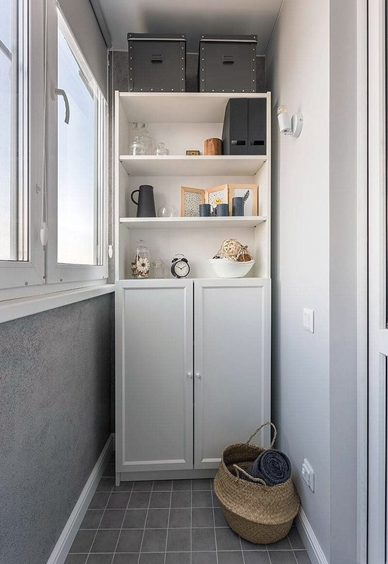 Як побудувати шафу на балконі своїми руками