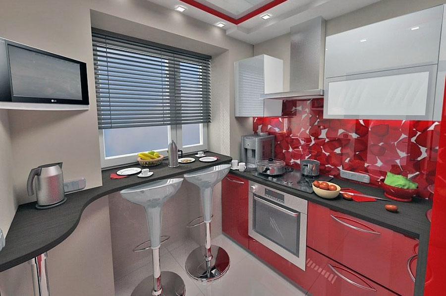 Маленькая кухня с барной стойкой из подоконника