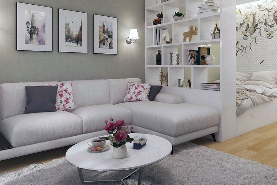 Полка-перегородка для зонирования пространства зала