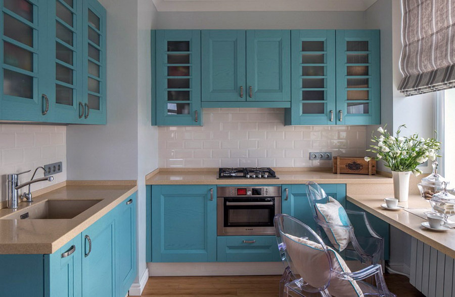 Збільшення площі кухні за рахунок підвіконня