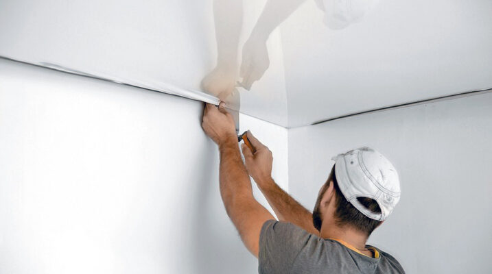 Що спочатку: шпалери чи натяжна стеля?