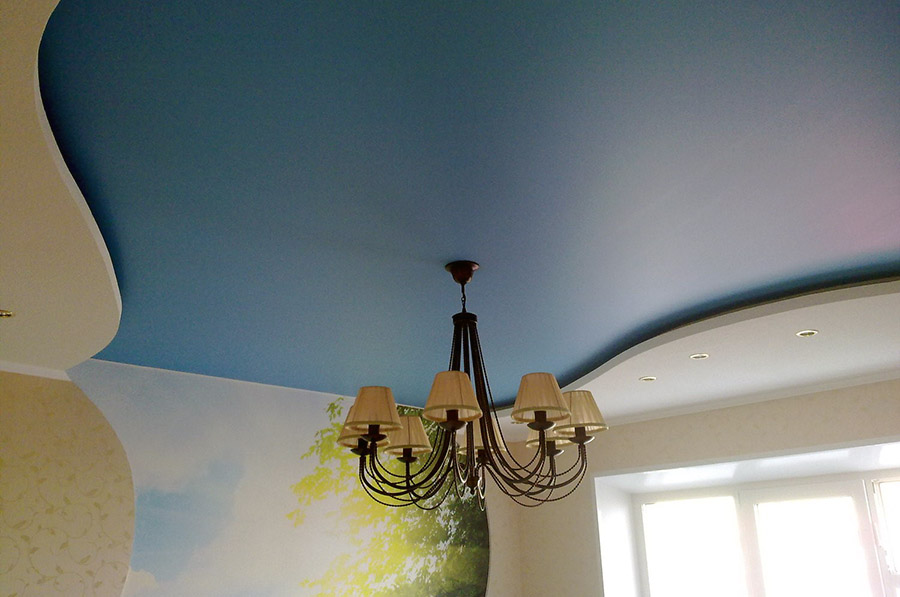 Переваги установки ПВХ плівки після оздоблення стін