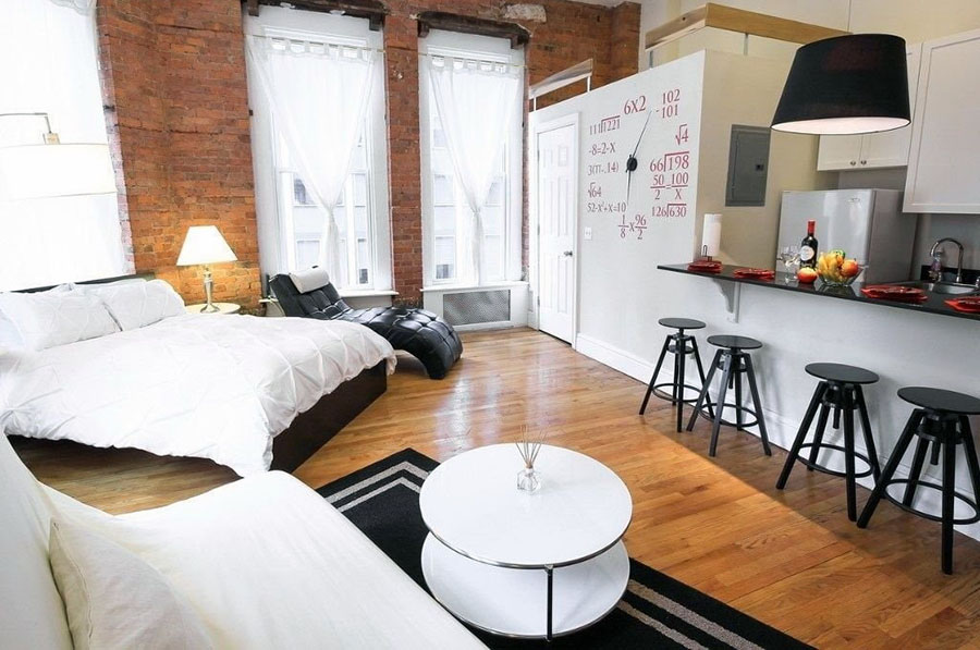 Простора та яскрава однокімнатна квартира з дизайном у стилі лофт