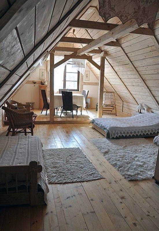 Облаштування просторої мансарди