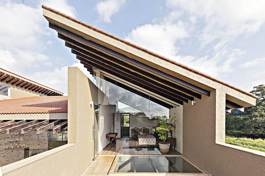 Односхила мансарда в будинку