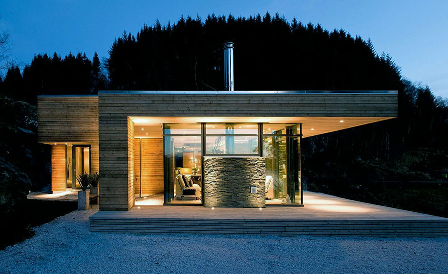 Правильне освітлення для фінського будинку в стилі хай-тек