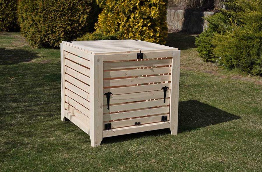 Як правильно доглядати за дерев'яним контейнером для компосту