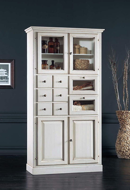 Сучасна шафа на підлогу для організації системи зберігання на кухні