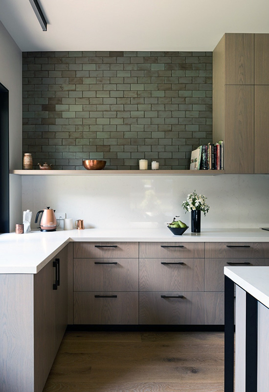 Кухонний гарнітур без верхніх шаф