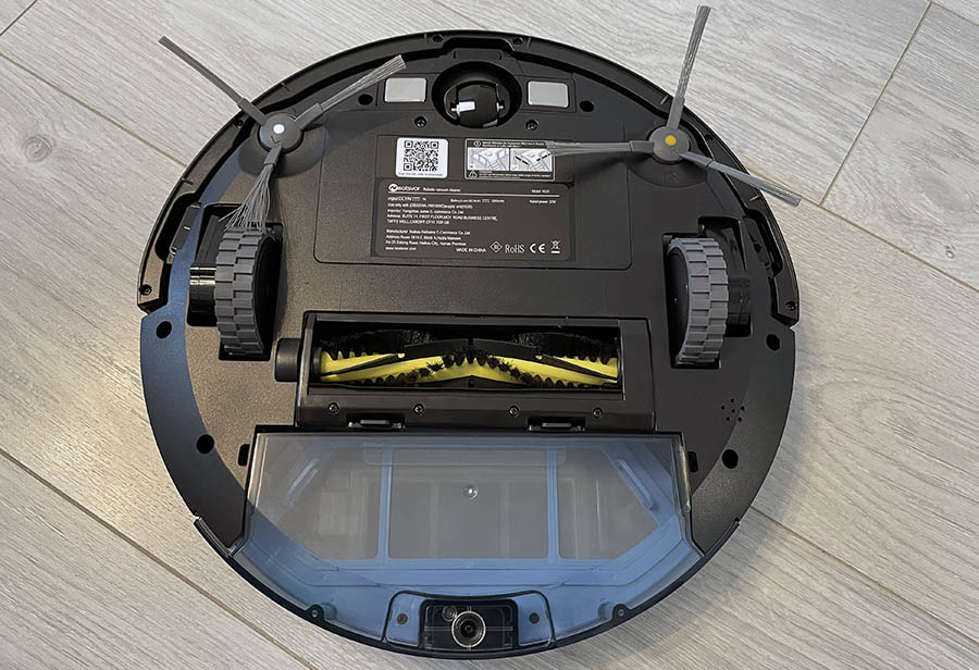 Щітки на роботі пилососу Neatsvor X520