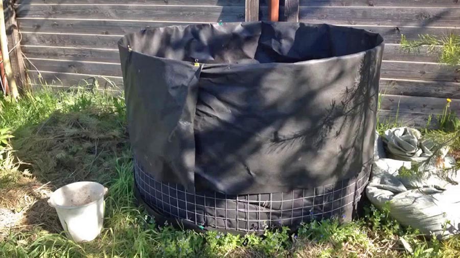 Удобная компостная корзина из подручных материалов