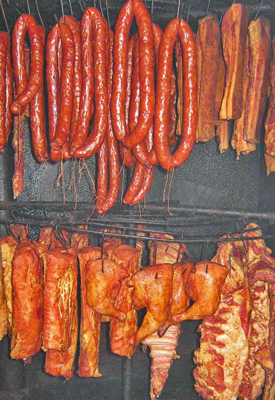 Переваги коптильні холодного типу