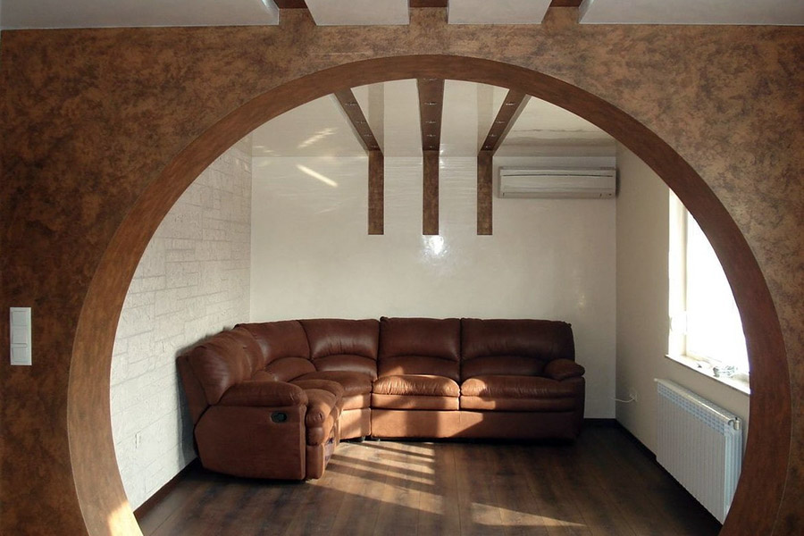 Пример стильной межкомнатной арки круглой формы