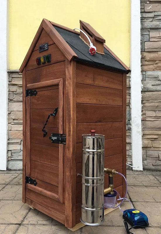 Приклад великої електричної коптильні холодного копчення