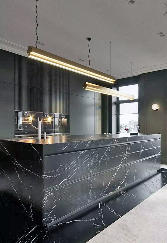 Кухня в стилі хай-тек з робочим островом у гранітних відтінках